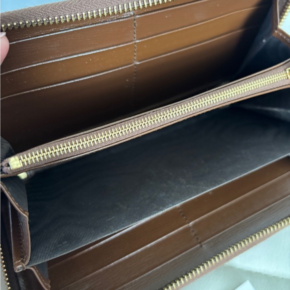 Gucci Brown and Gold Wallet - Picture 10 of 11
